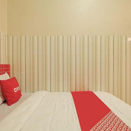 Oyo 91453 Hotel Srikandi Gejayan Maguwo Екстер'єр фото