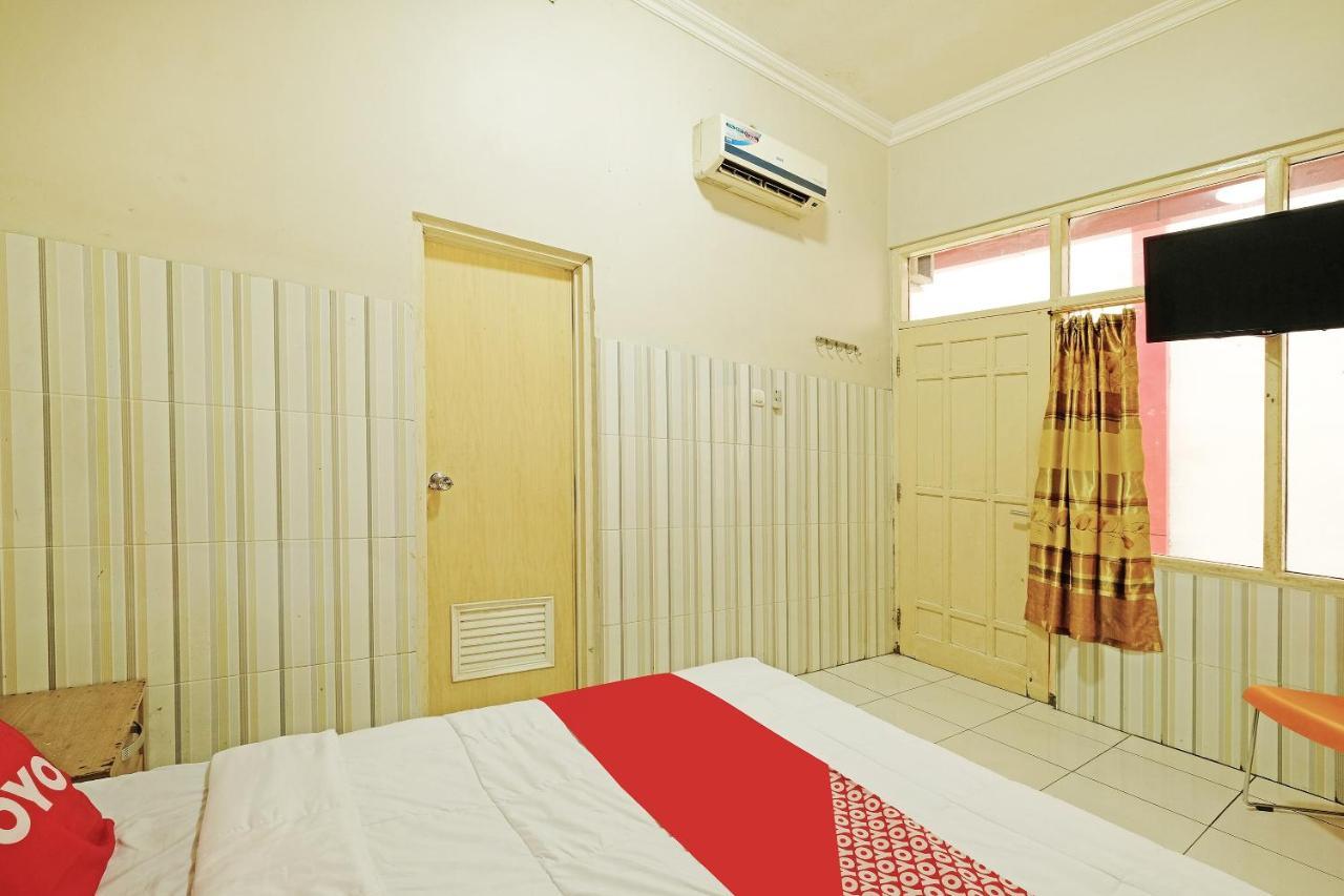 Oyo 91453 Hotel Srikandi Gejayan Maguwo Екстер'єр фото