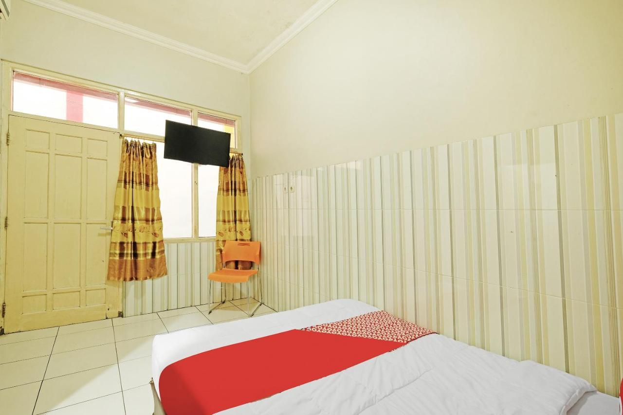 Oyo 91453 Hotel Srikandi Gejayan Maguwo Екстер'єр фото