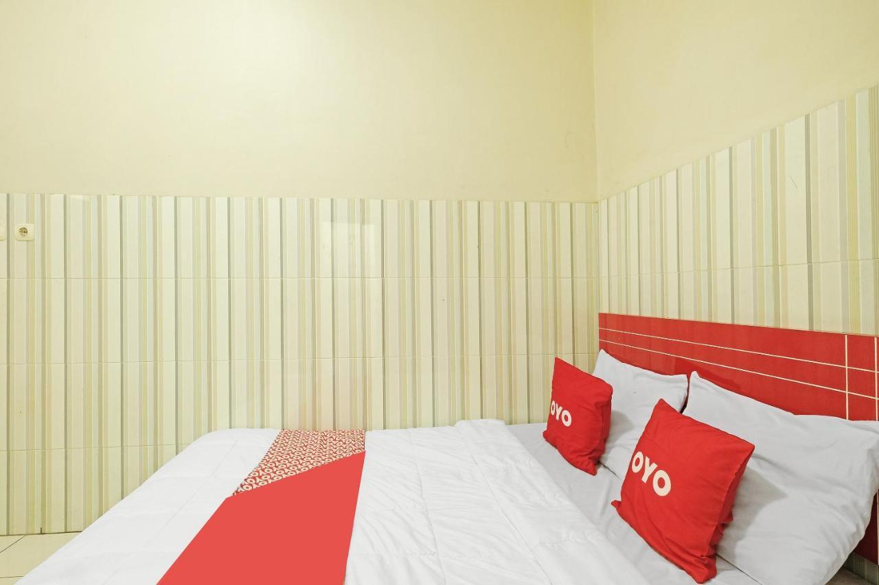 Oyo 91453 Hotel Srikandi Gejayan Maguwo Екстер'єр фото