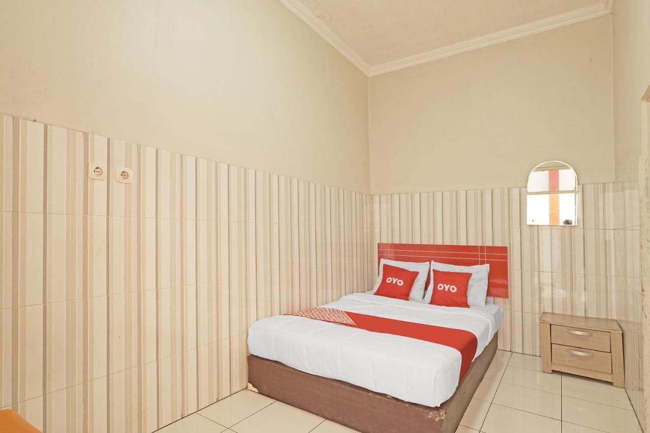 Oyo 91453 Hotel Srikandi Gejayan Maguwo Екстер'єр фото