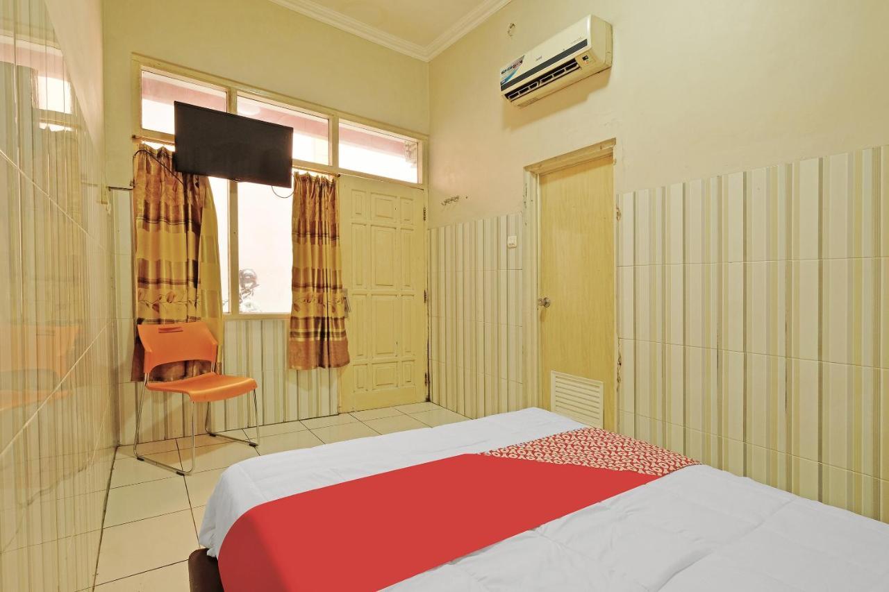 Oyo 91453 Hotel Srikandi Gejayan Maguwo Екстер'єр фото