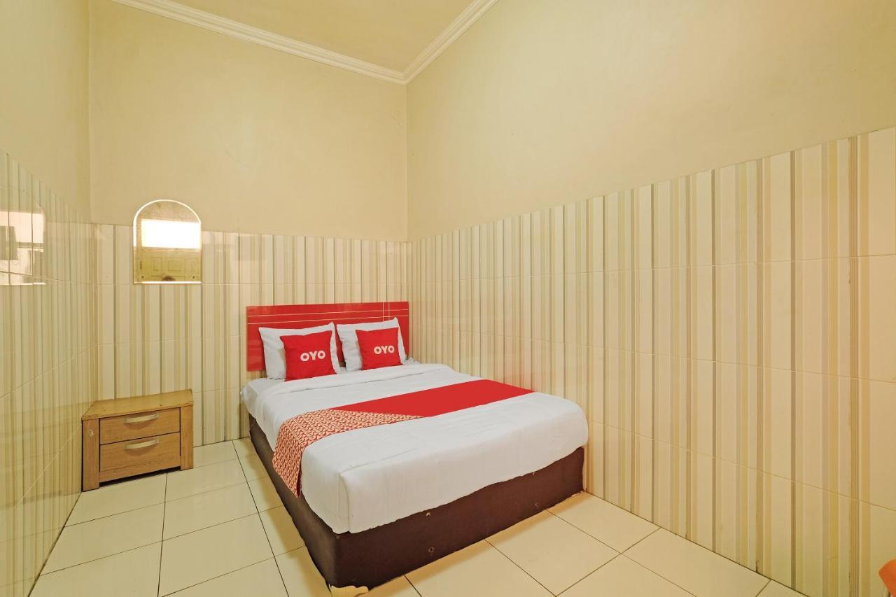 Oyo 91453 Hotel Srikandi Gejayan Maguwo Екстер'єр фото