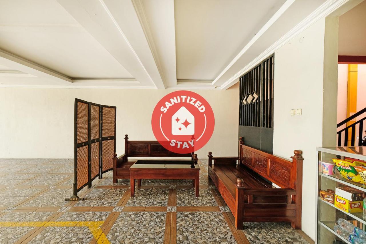 Oyo 91453 Hotel Srikandi Gejayan Maguwo Екстер'єр фото
